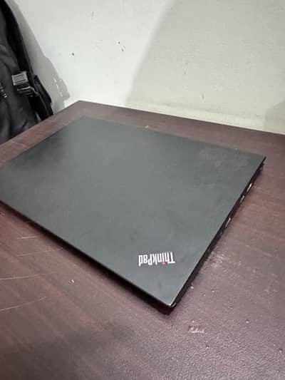 Lenovo ThinkPad X1 Carbon i7 6th Gen | 8GB RAM | 256GB SSD