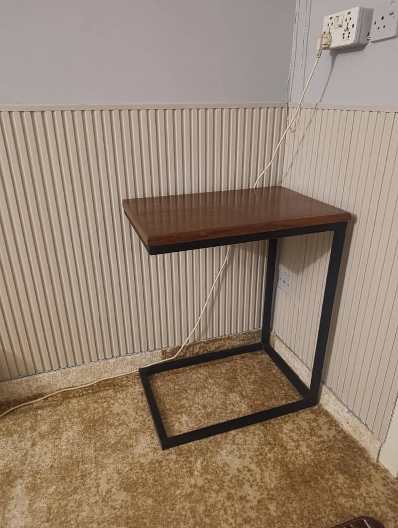 C table, Laptop table 1