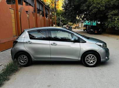 Toyota vitz 2012