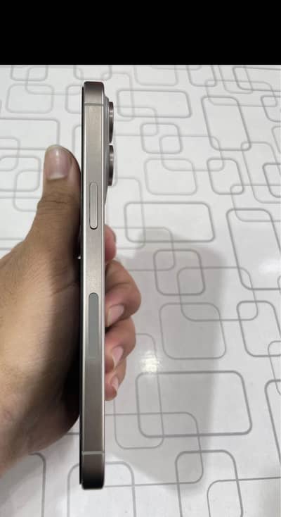 iPhone 15 Pro Max Jv