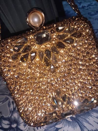 Golden Glam Clutch>>>