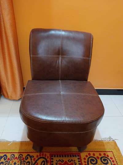 5 seater sofa set on premium rexine