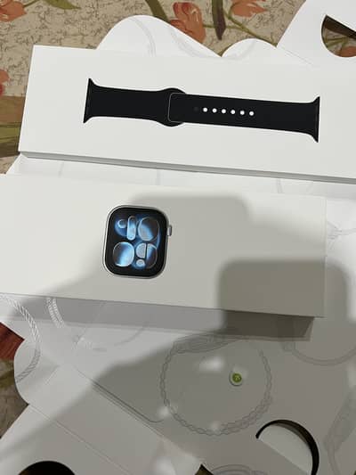 Apple Watch Series 11 42mm Space Grey