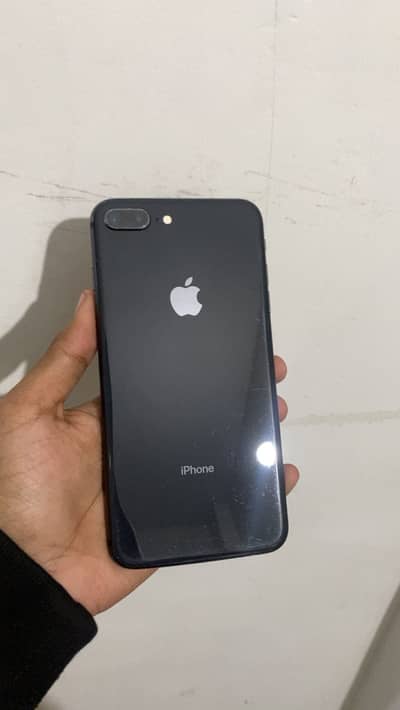iPhone 8 Plus