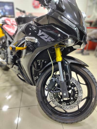 Yamaha R1M Replica 400cc