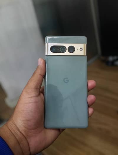 google pixel 7pro 12/128 pta just minor nishan ha display ma