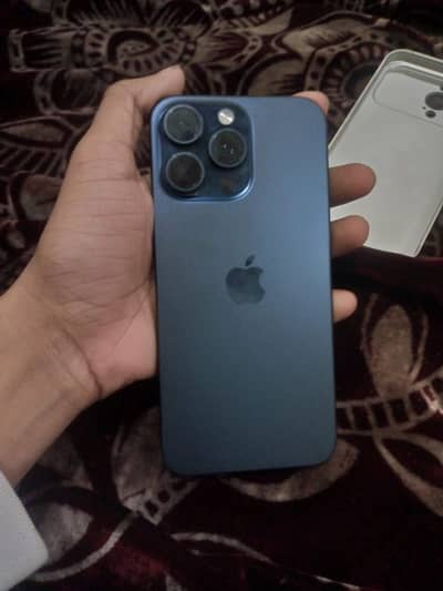 Iphone 15 pro max with box