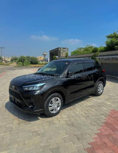 Toyota raize xs