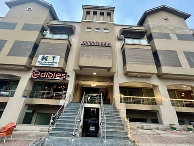 1600 Sq. Ft. Spacious 2 Bed Non-Furnished Apartment with Servant Quarter Prime Location Bahria Town Phase 7