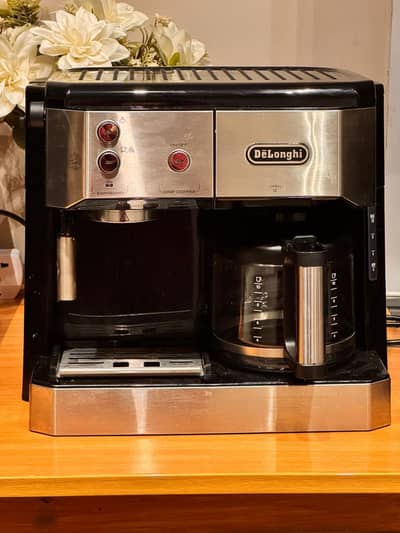 DeLonghi Coffee Machine (BC0421 - BC0411)