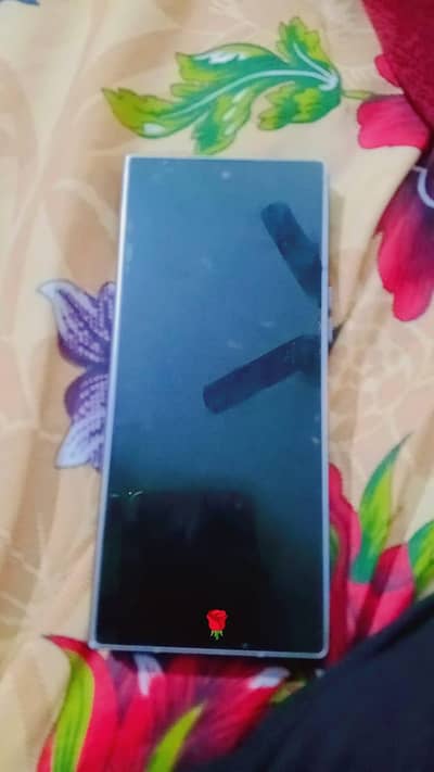 model sumsung galaxy Z Fold 6  conditions 10 by 10