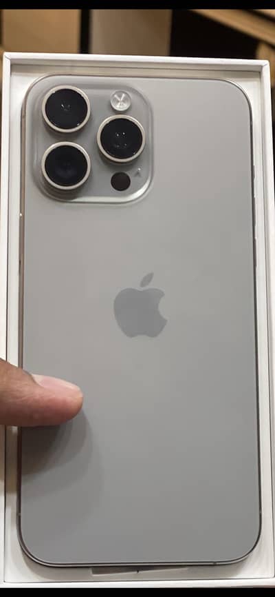 15 pro max pta approved  HK