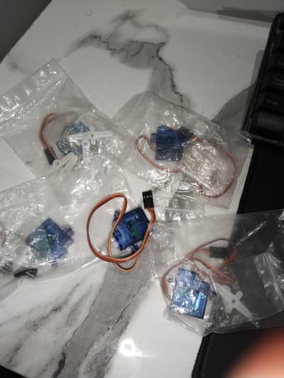 5Pcs Servo Motors for Aurdino Circuit