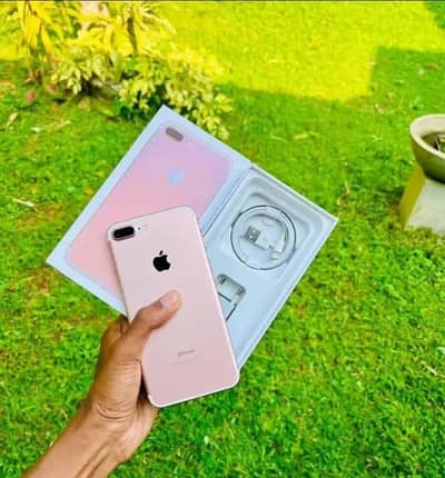 iPhone 7 plus 128GB only WhatsApp number 03468444939