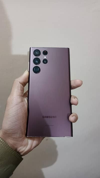 samsung s22 ultra.   12/256