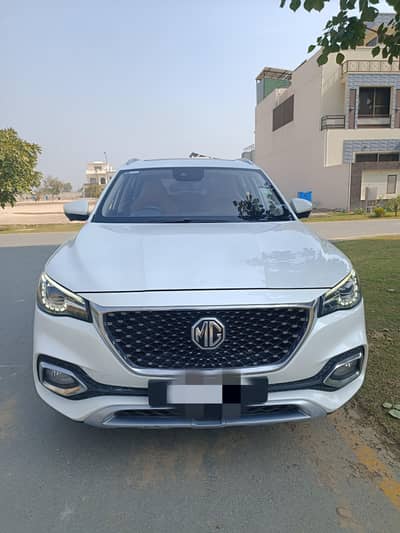 MG HS 2021 Trophy edition