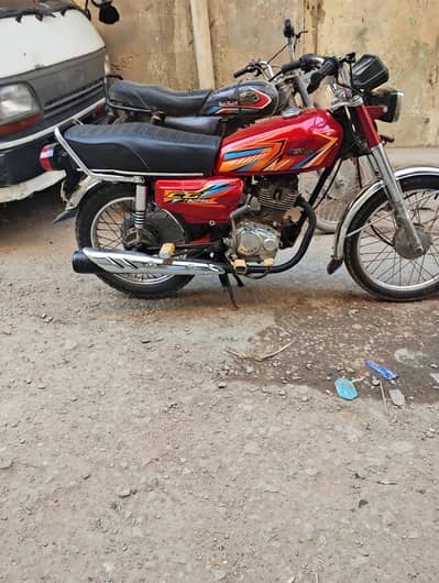 Honda CG 125 Model 2004 - Lush Condition - All Documents Clear