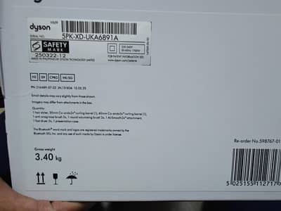 Dyson HS 09 box pack brand new