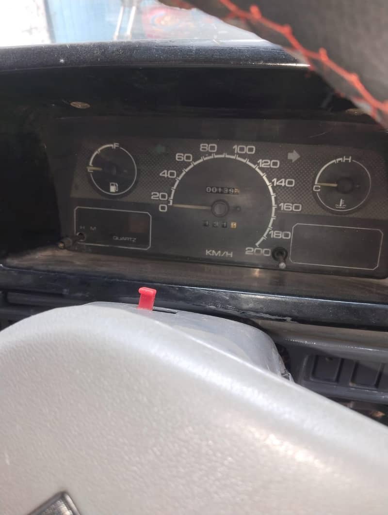 سوزوکی خیبر 10