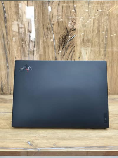 excellent condition one month complete warrenty