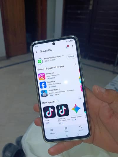 11 month ki warranty pari  hai box open kiye abi 1 month bi nahi huwa