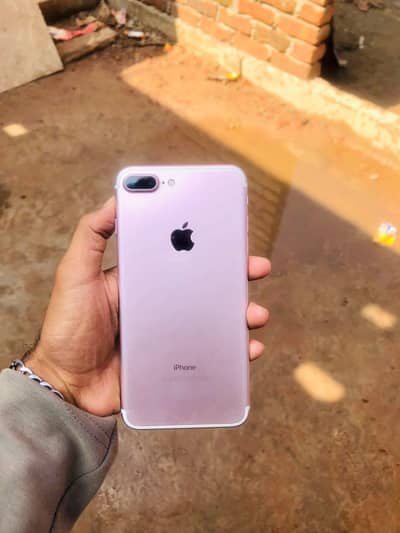 Iphone 7 s puls 128 GB my WhatsApp number 0324-12-95-120
