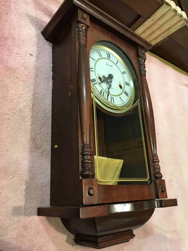 Wall clock antique 2
