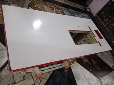 sewing machine table (0-3-0-9-4-4-5-4-0-0-7)