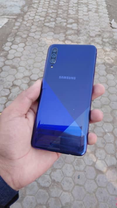 Samsung A30s
