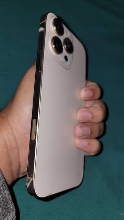 I phone 16 pro max