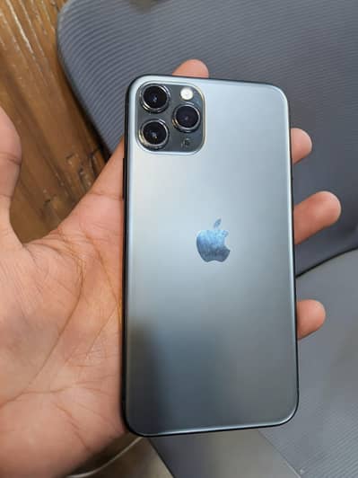 iphone 11 pro for sale /256gb like new condtion 10/10 ph#03291320008