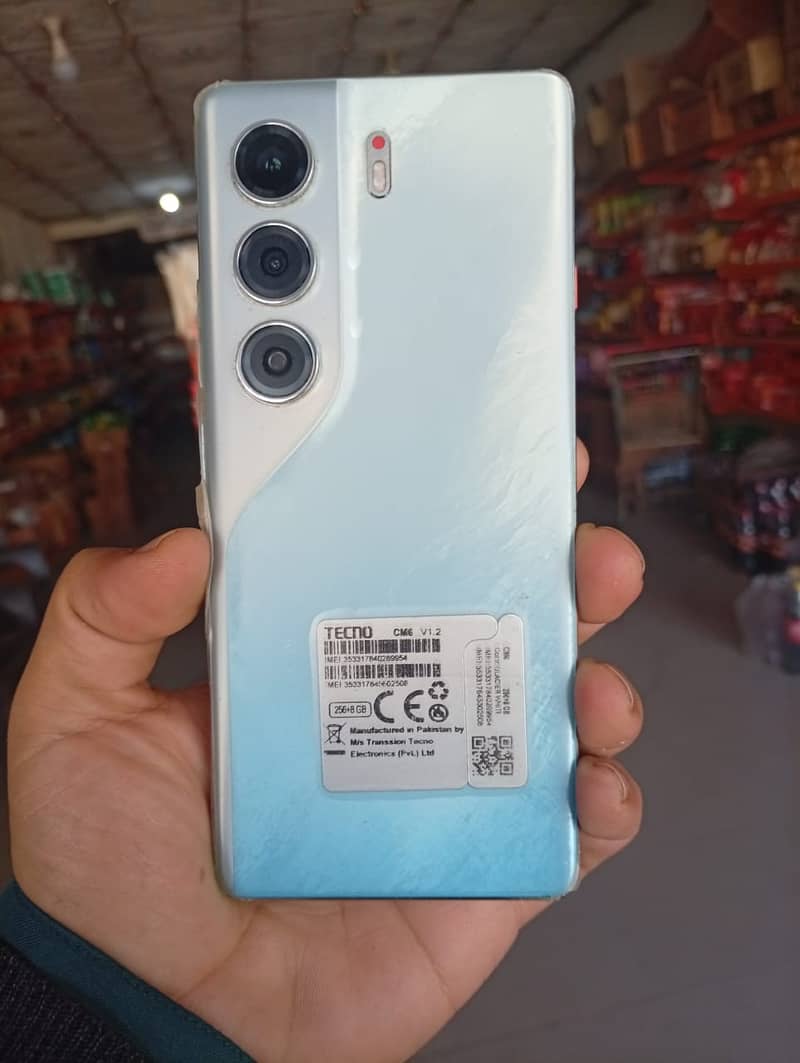 Tecno CAMON 40 Pro 0