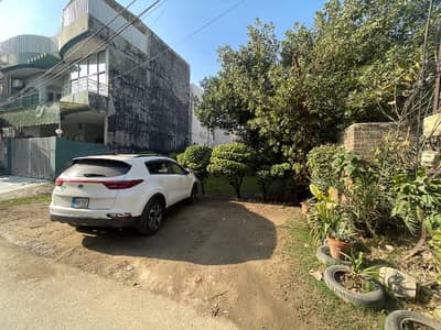 10 Marla Plot For Sale 35/65 Map Approved From LDA Triple Storey