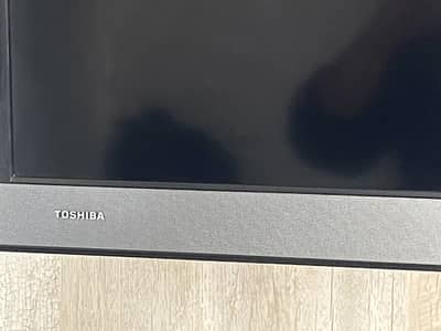Toshiba LED 32 Inches for sale 2020 Model, Like a brand new.