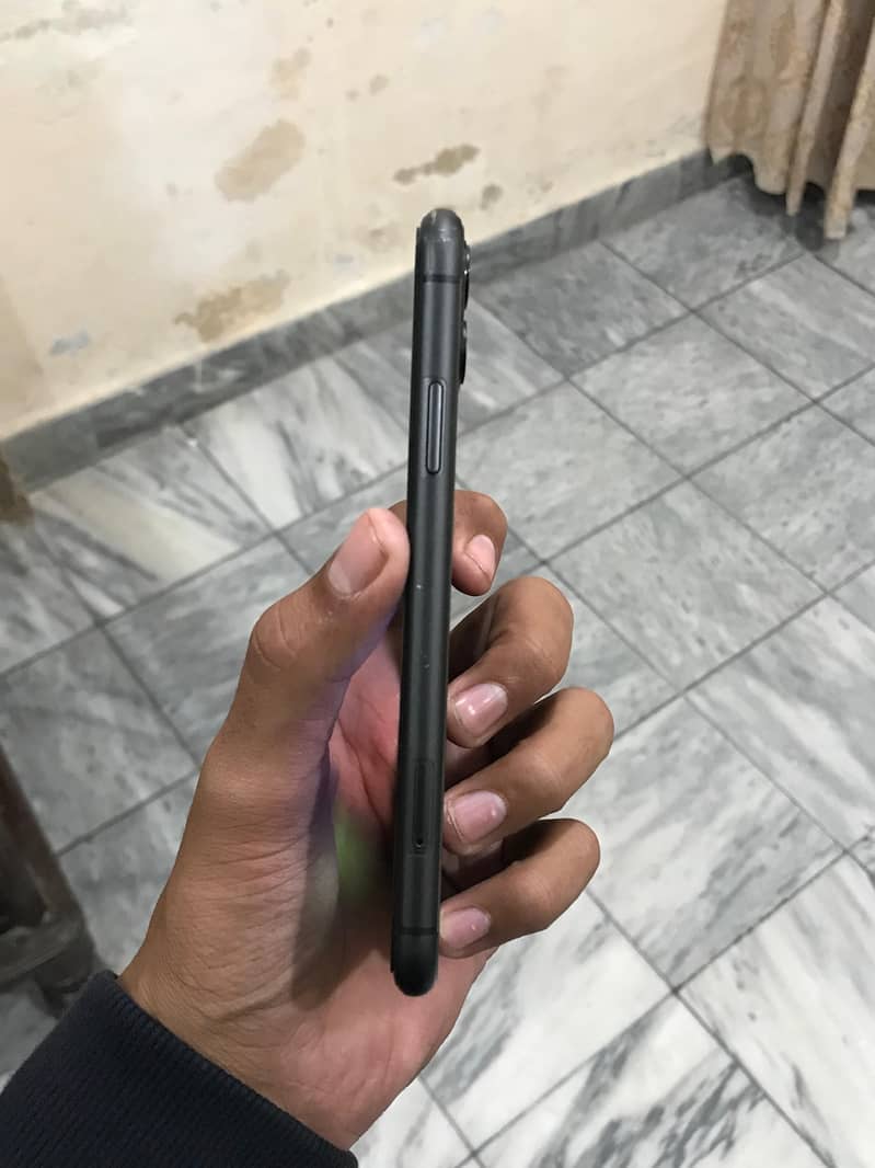 iphone 11 3