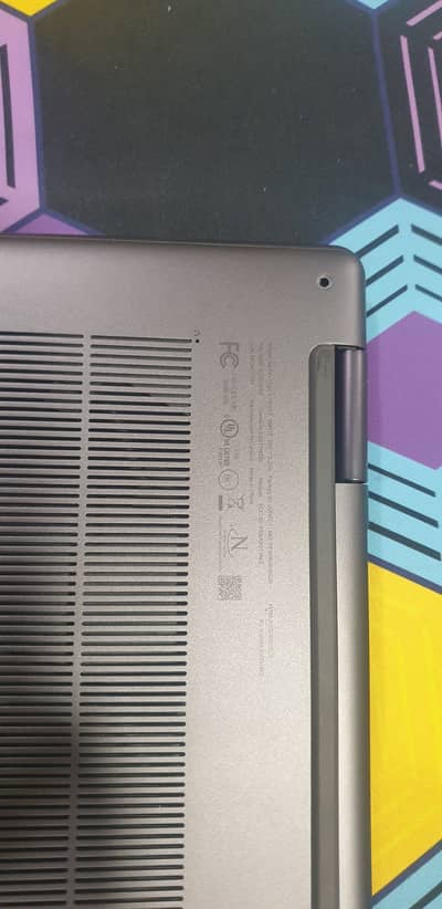 Lenovo Yoga 7 i5  12th Gen (1240P), 8GB, 256 SSD, 16" FHD X360 (2560x1