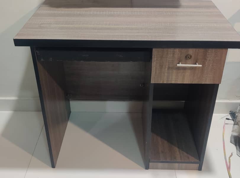 Multipurpose Study Tables. 1