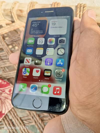 iphone7 32gb good condision 