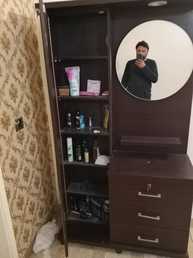 Complete Dressing Table 0