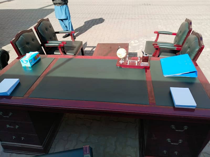 EXECUTIVE TABLE, CHAIRS, SIDE TABLE 4
