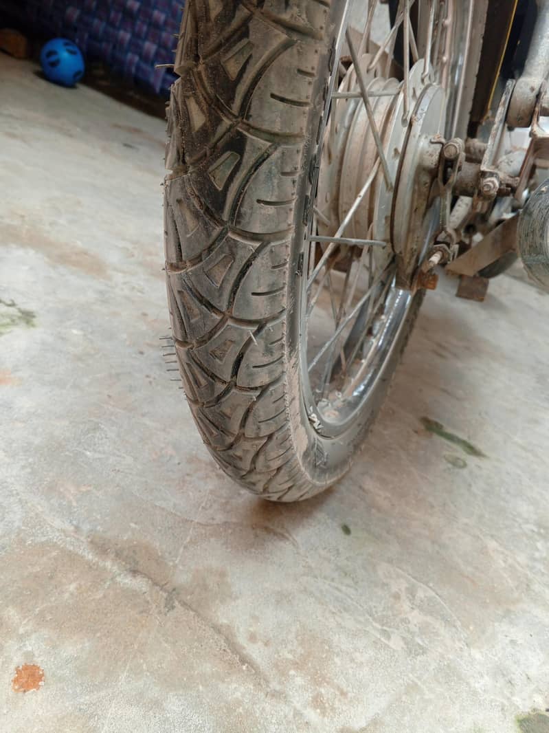 بیس ماڈل بائک برائے فروخت – اچھی کنڈیشن، فیملی یوز 7