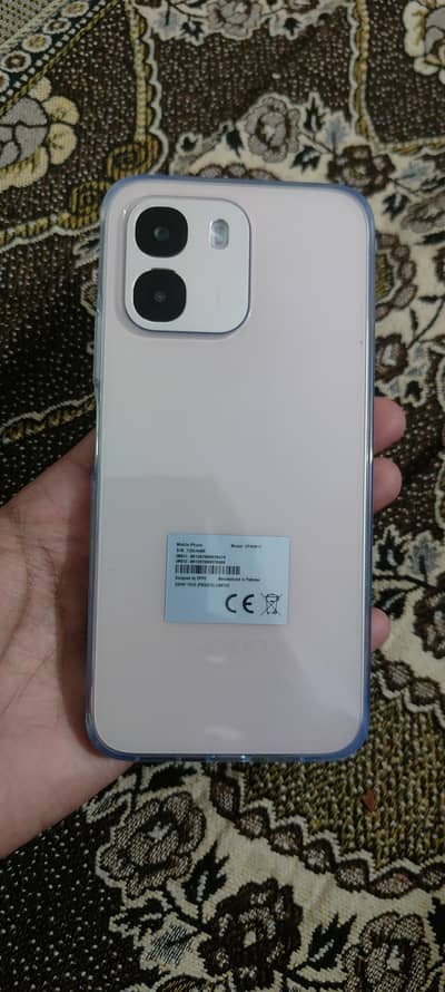 Oppo A6 8 GB Ram 256 ROM 8 days used only original box charger av