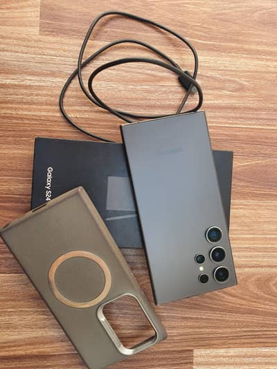 Samsung S24 Ultra 12/512 Dual sim physical + E-sim