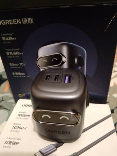 UGREEN charger 65 watt with Data Cable c type