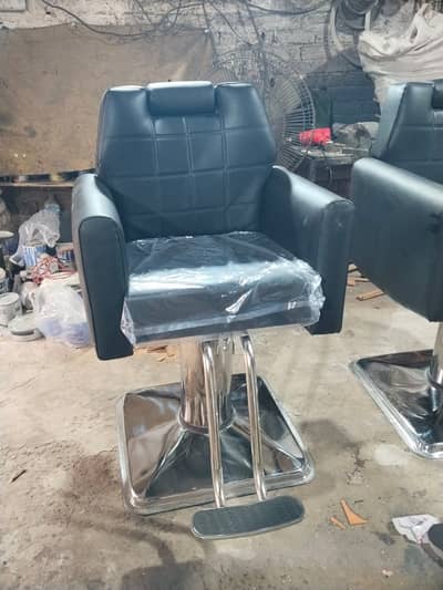Barber chair/Cutting chair/ Shampoo unit/Trolly/Saloon Furniture.
