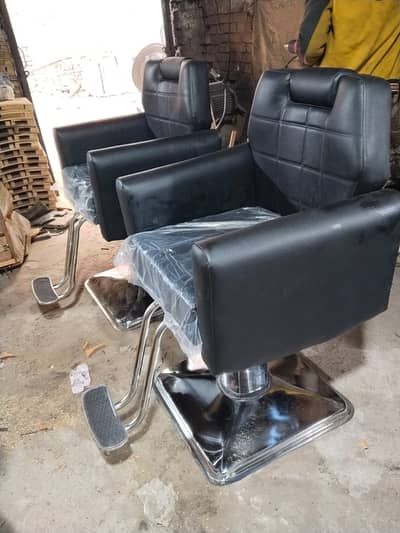 Barber chair/Cutting chair/ Shampoo unit/Trolly/Saloon Furniture.