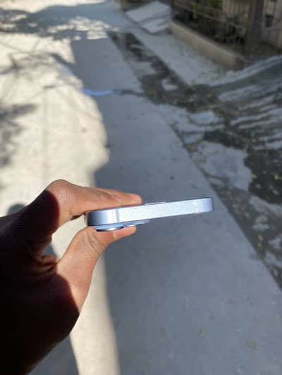 Iphone 14 with box -Exachange possible