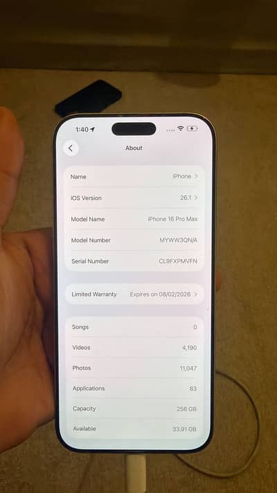 iPhone 16 pro max Natural Titanium