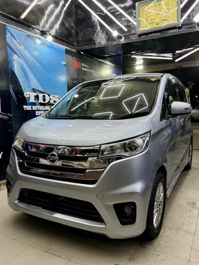 Nissan highway star Model 14 reg 18. whatapp & contact 03343701520