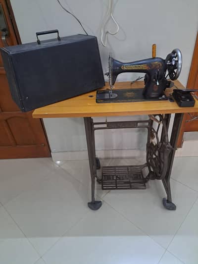 Manual / Treadle sewing machine / pedal wali silai machine